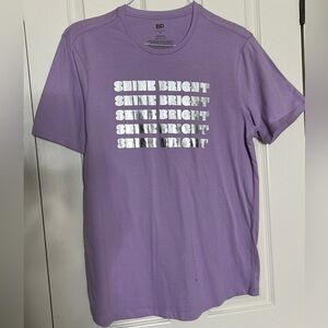 💎 NWOT! Lilac and Metallic Shine Bright Tee